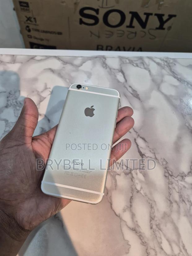 Apple iPhone 6s 32 GB Silver - thumbnail 4