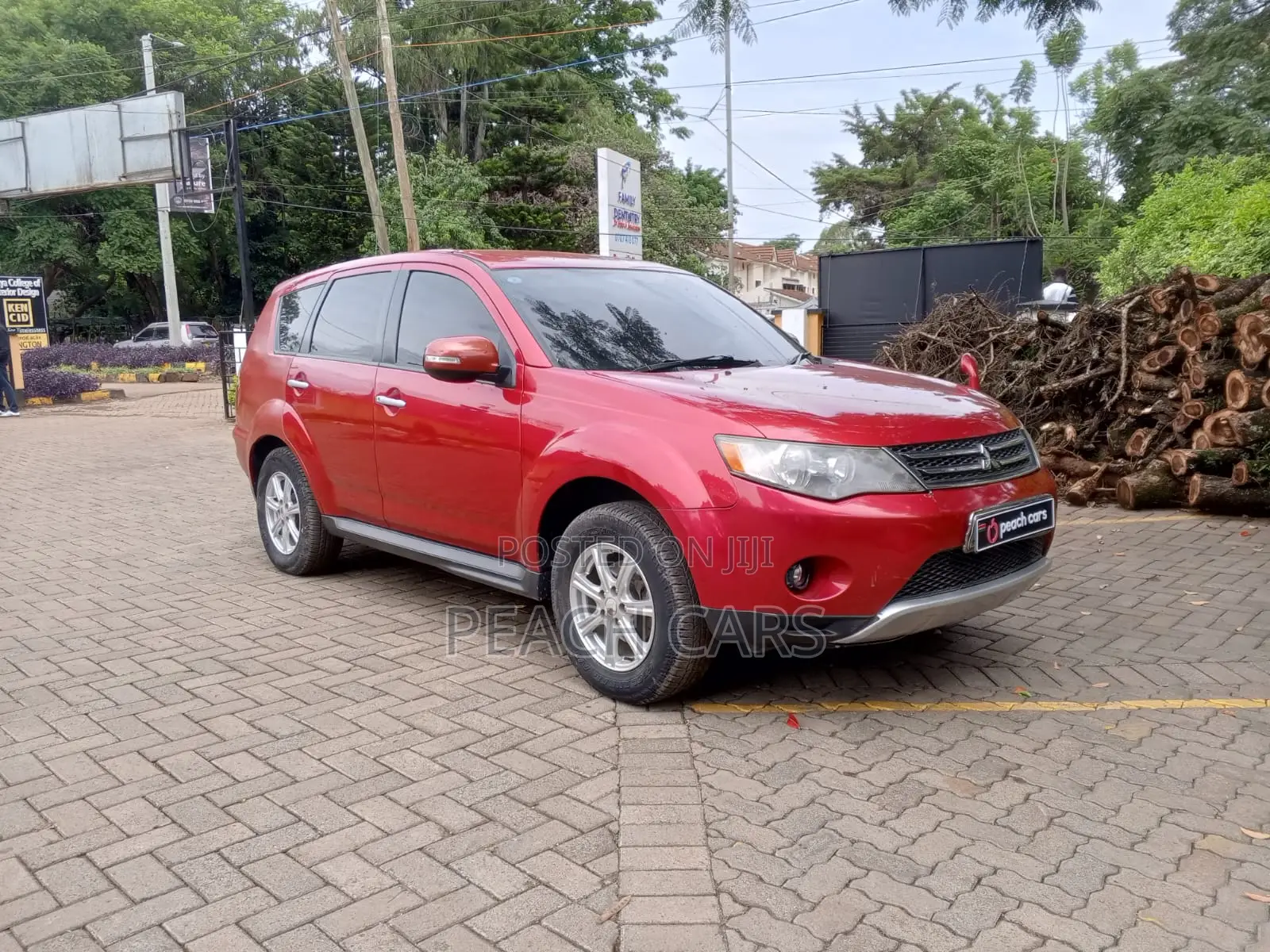 Mitsubishi Outlander 2011 Red