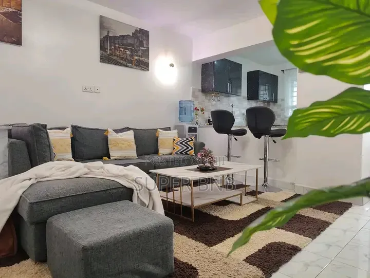 2 Bedroom Airbnb in Membly or a Comfortable 1 Bedroom Eastern Bypass