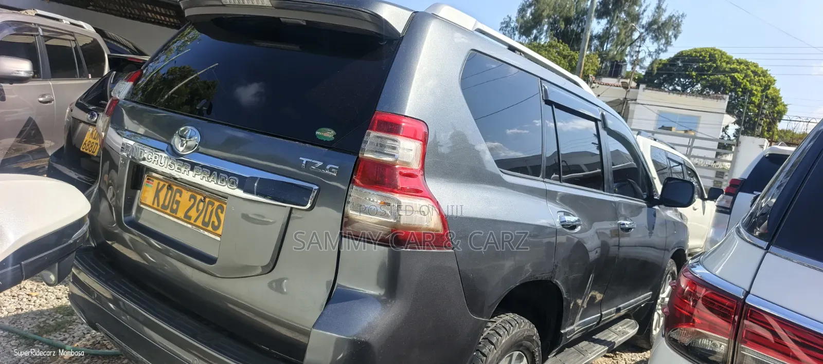 Toyota Land Cruiser Prado 2017 Gray