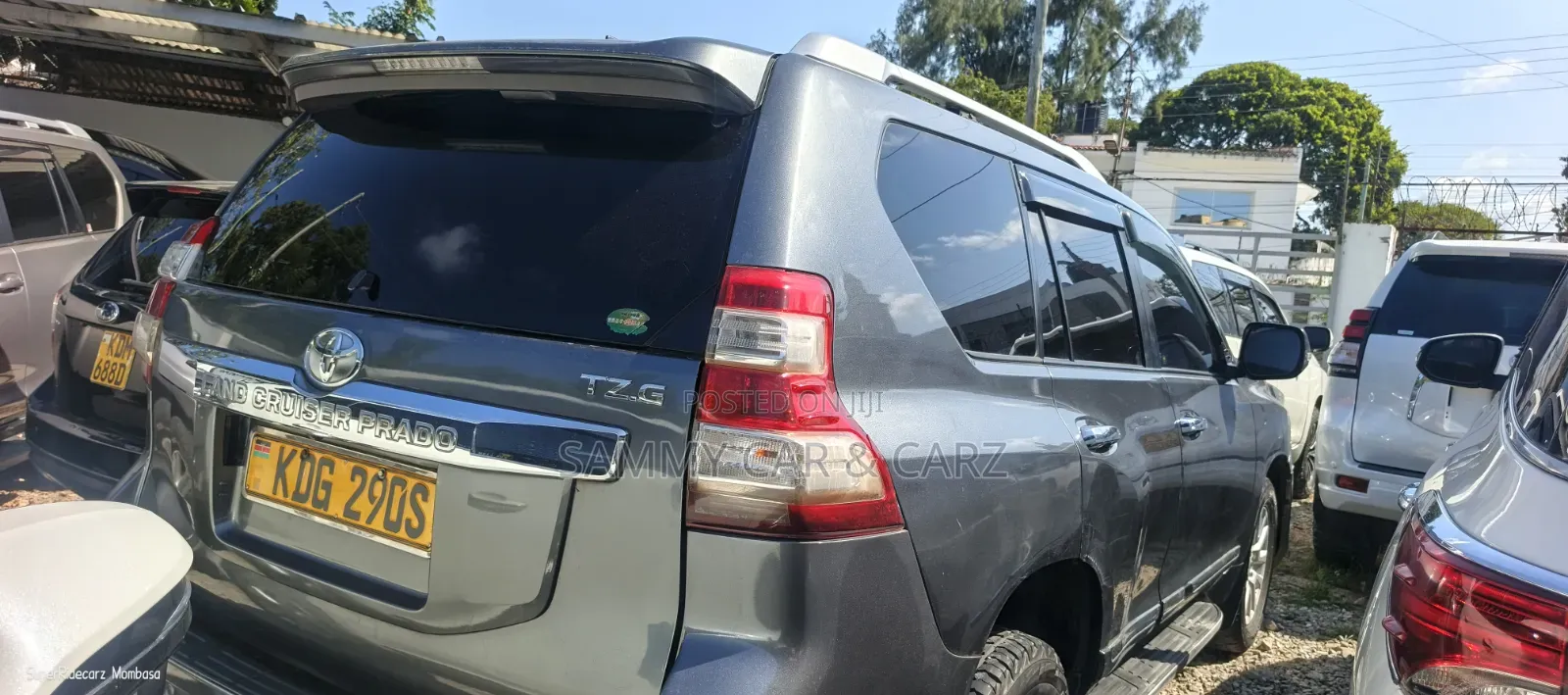 Toyota Land Cruiser Prado 2017 Gray