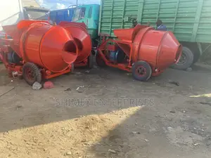 Concrete Mixer, Self Driving for Sale