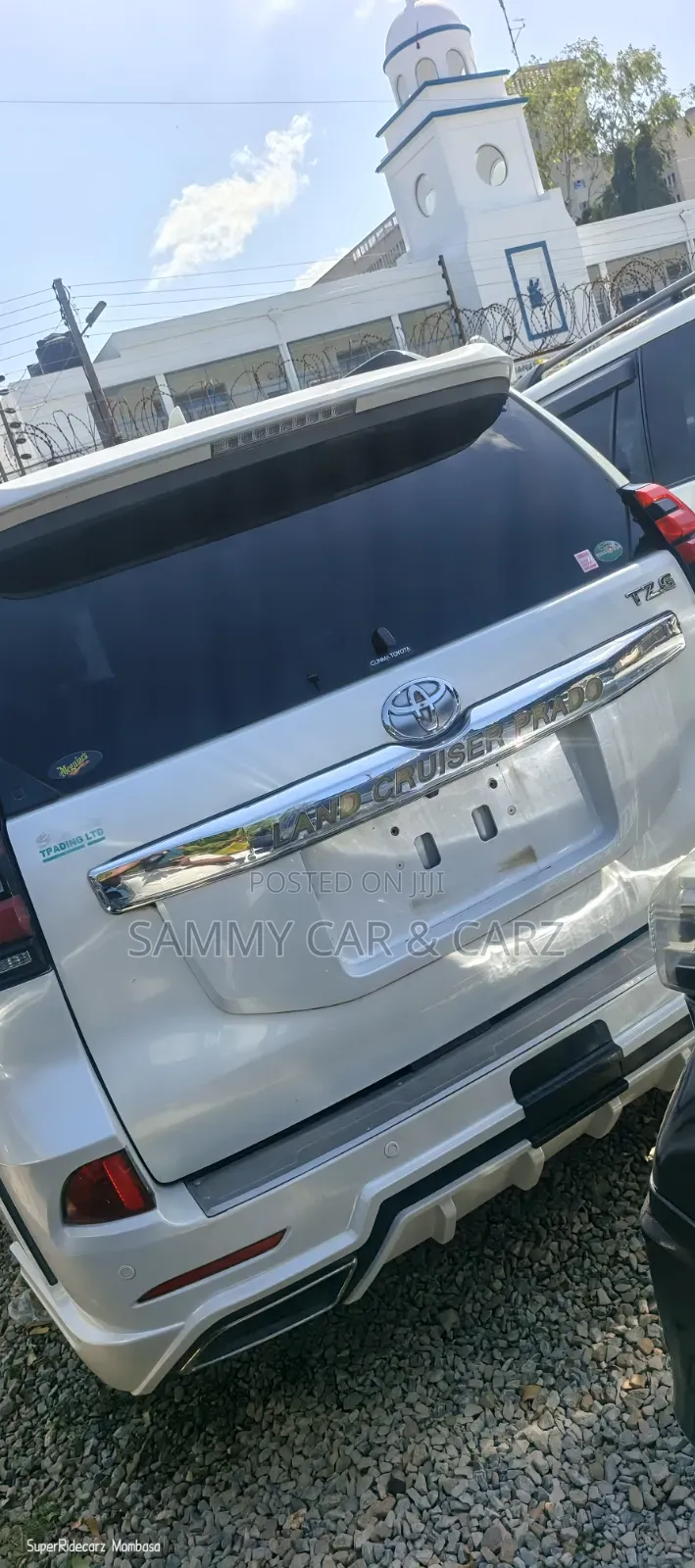 Toyota Land Cruiser Prado 2017 White