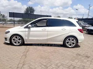 Mercedes-Benz B-Class 2018 White
