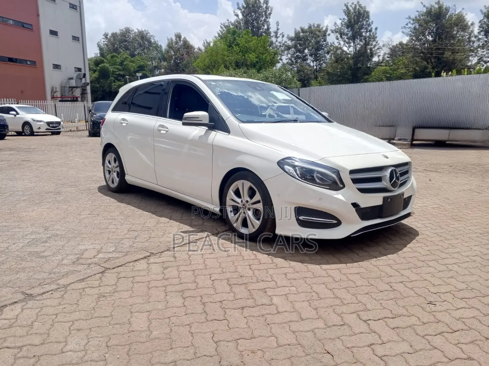 Mercedes-Benz B-Class 2018 White