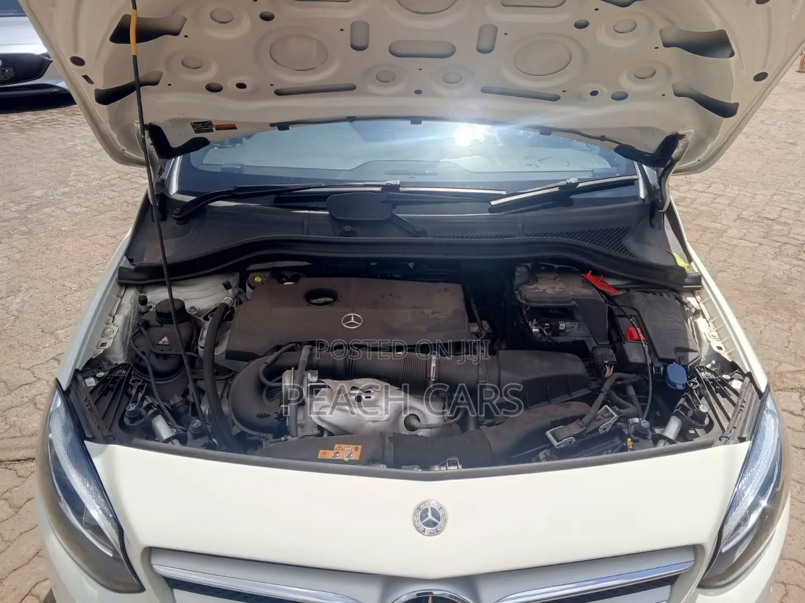 Mercedes-Benz B-Class 2018 White