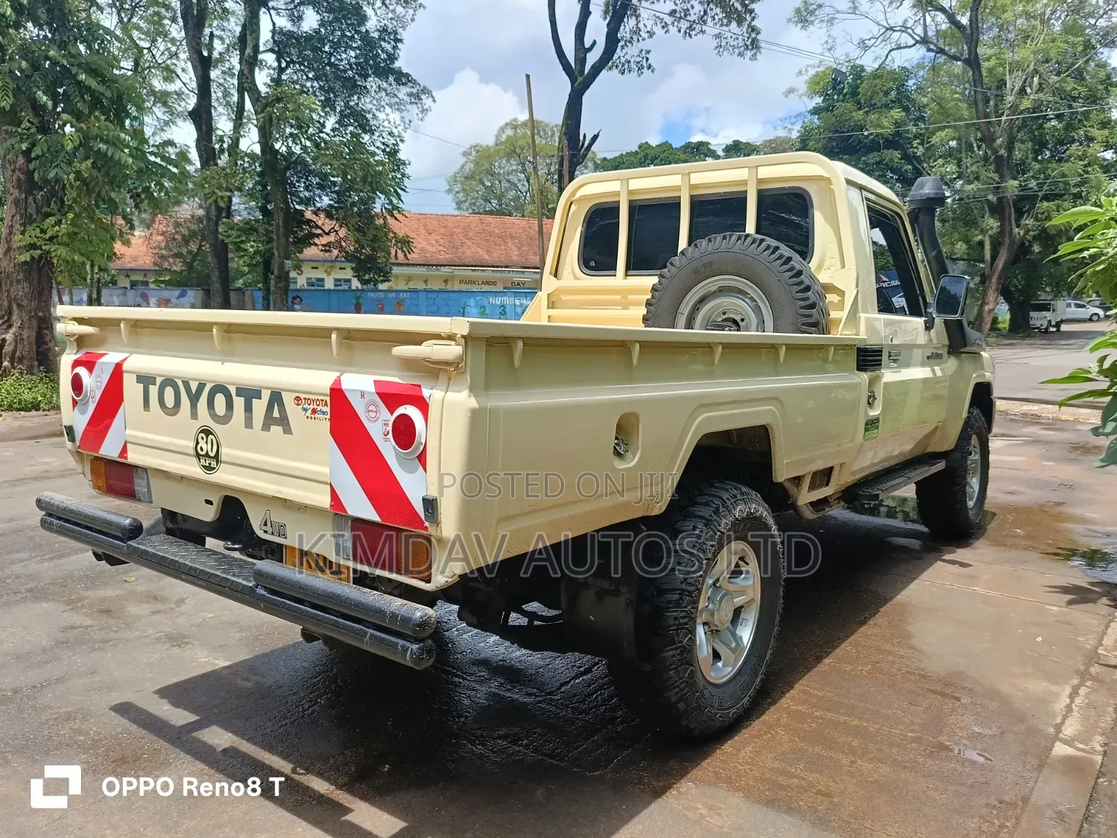 Toyota Land Cruiser 2001 Brown