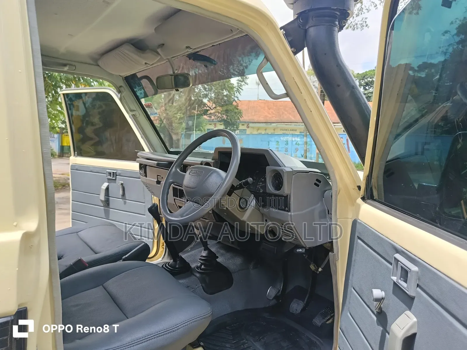 Toyota Land Cruiser 2001 Brown