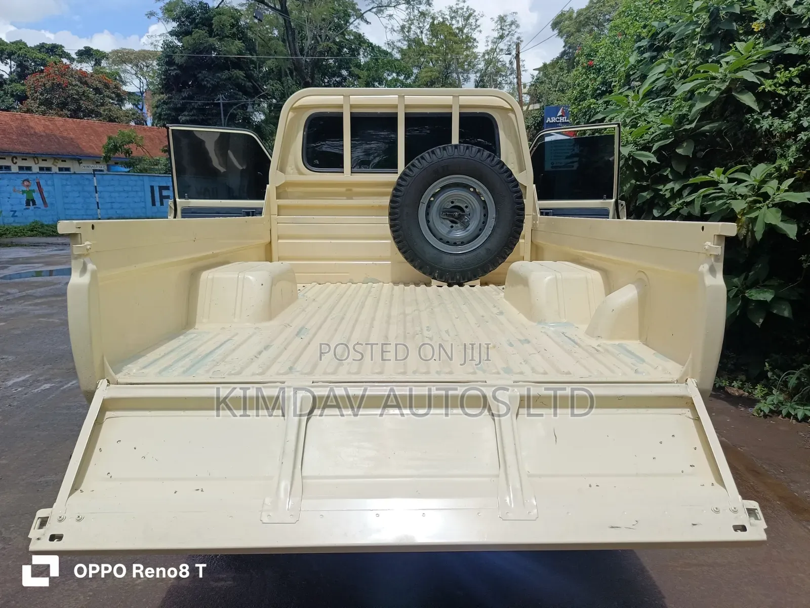 Toyota Land Cruiser 2001 Brown