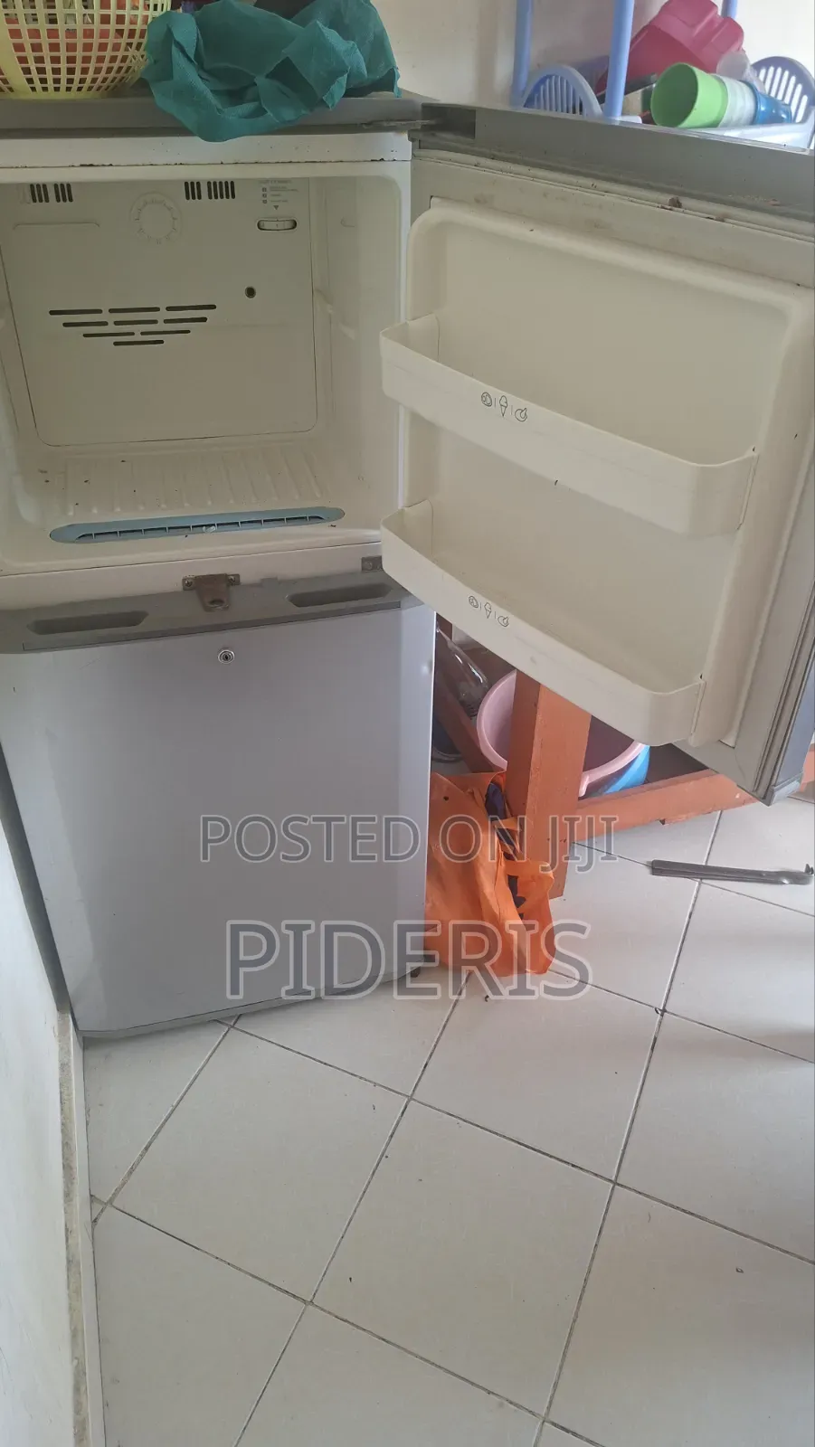 Lg Fridge 350 Litter