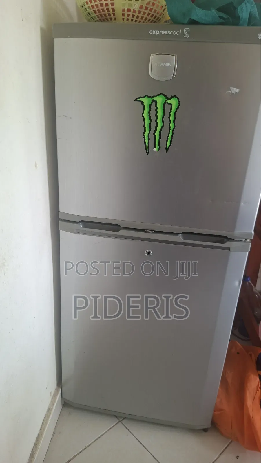 Lg Fridge 350 Litter