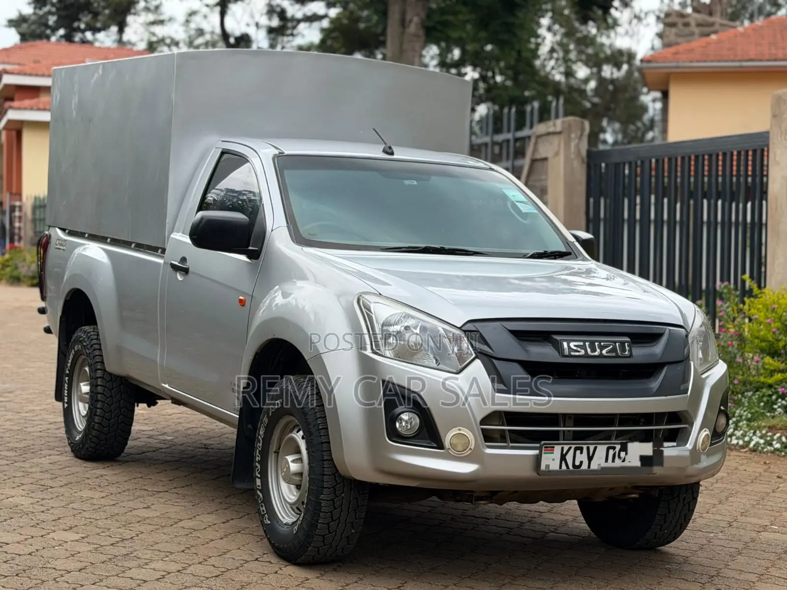 Isuzu D-MAX 2020 Silver