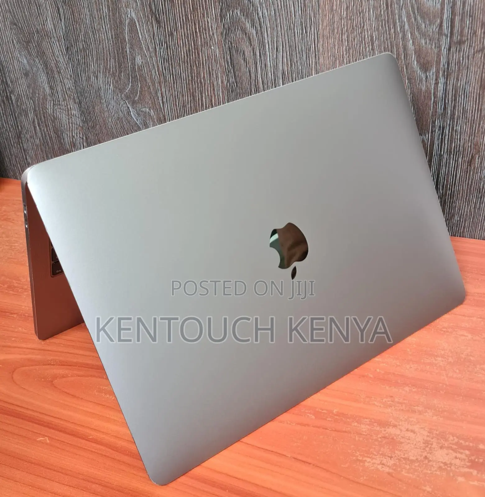 Laptop Apple MacBook Pro 2018 8GB Intel Core i5 SSD 256GB