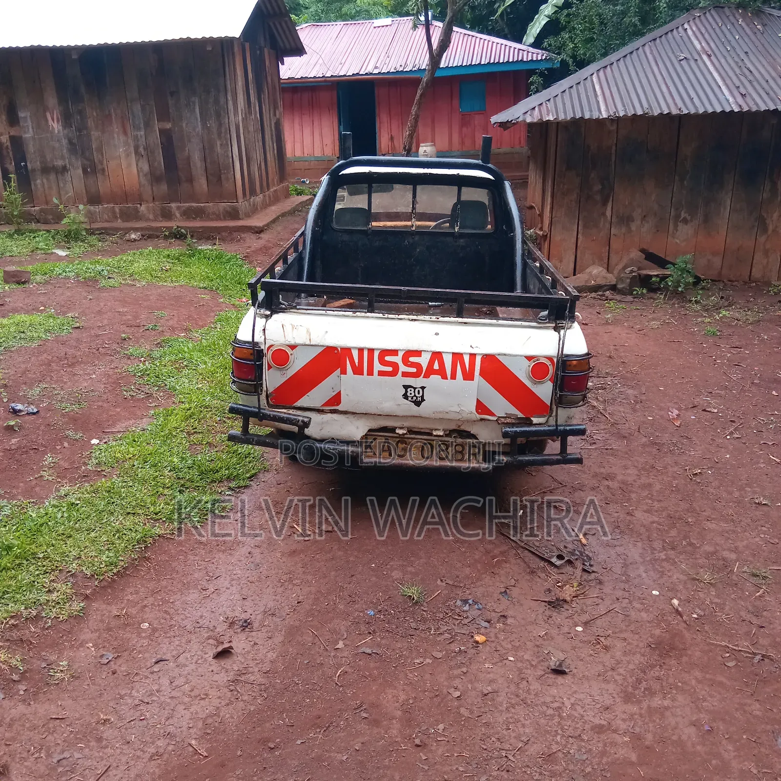 Nissan Pick-Up 1997 White