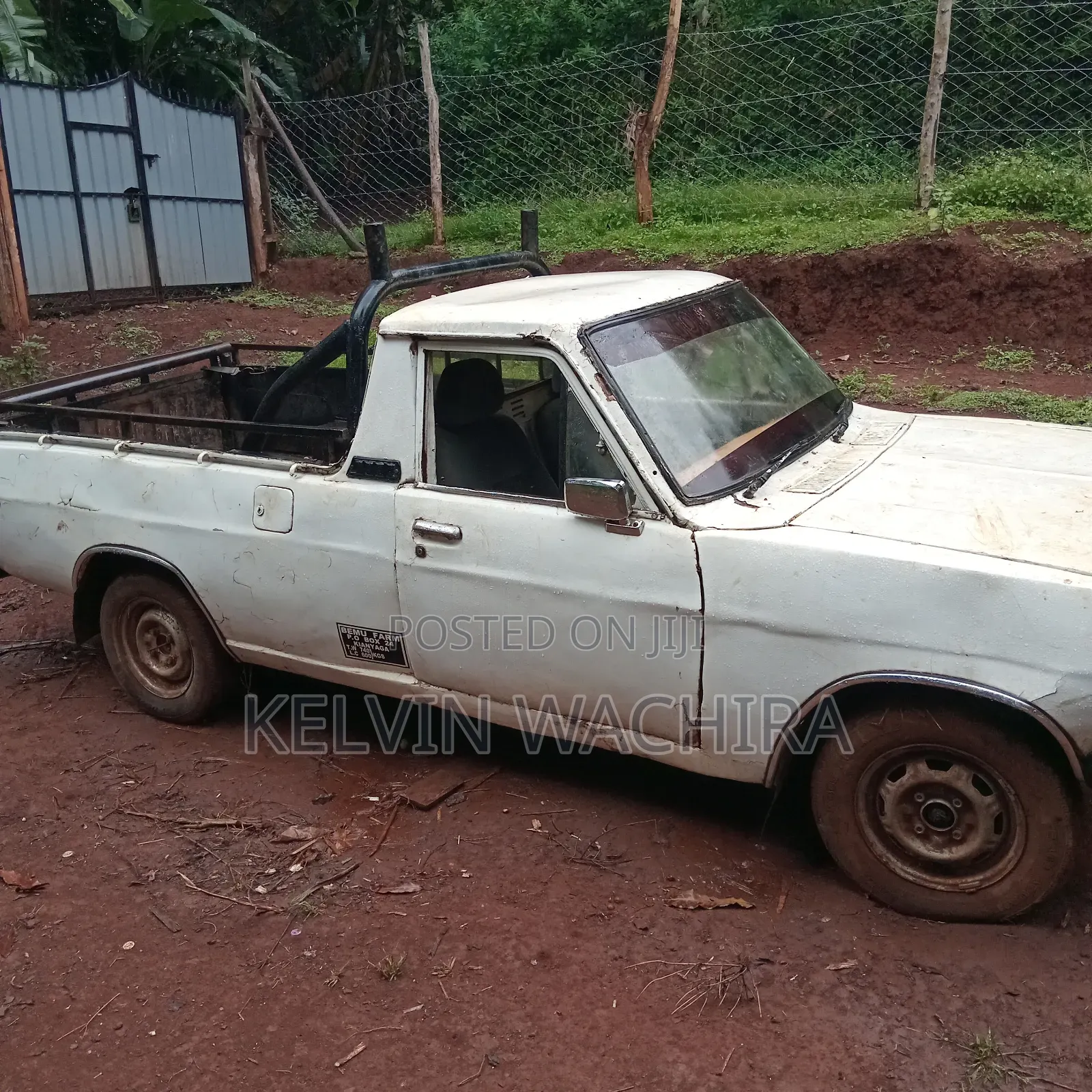 Nissan Pick-Up 1997 White