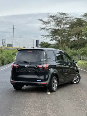 Toyota Sienta 2018 Black