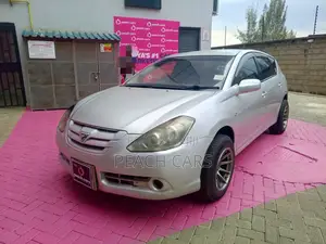 Toyota Caldina 2006 Silver