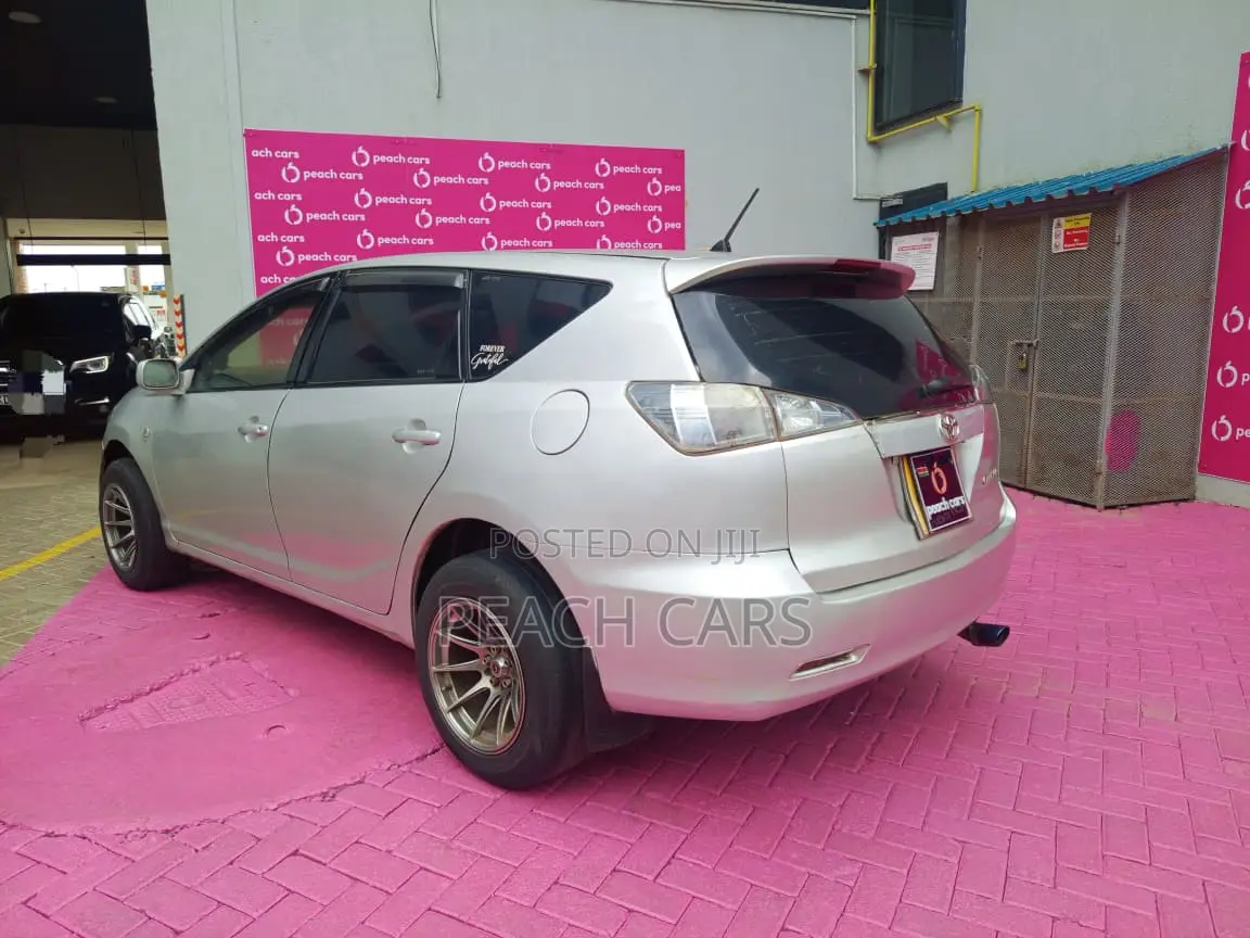 Toyota Caldina 2006 Silver