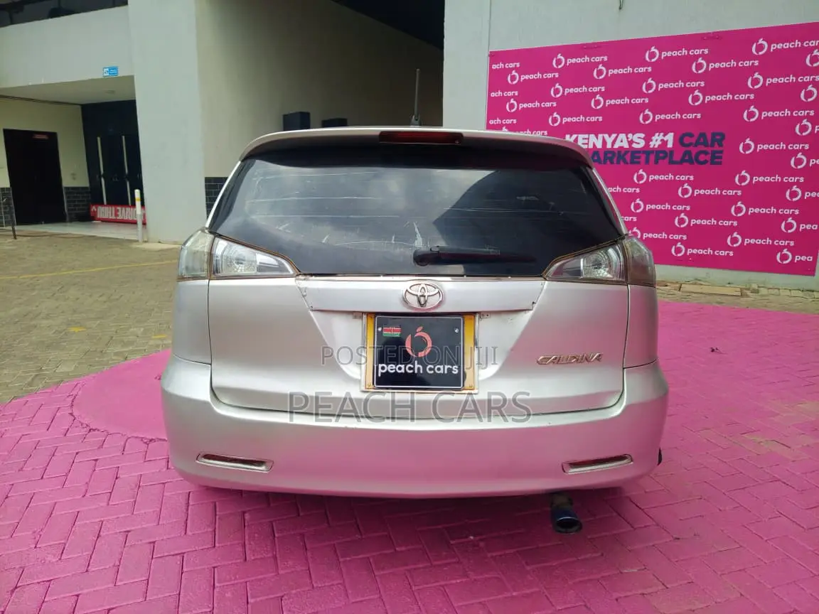 Toyota Caldina 2006 Silver
