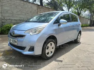 Toyota Ractis 2014 Blue