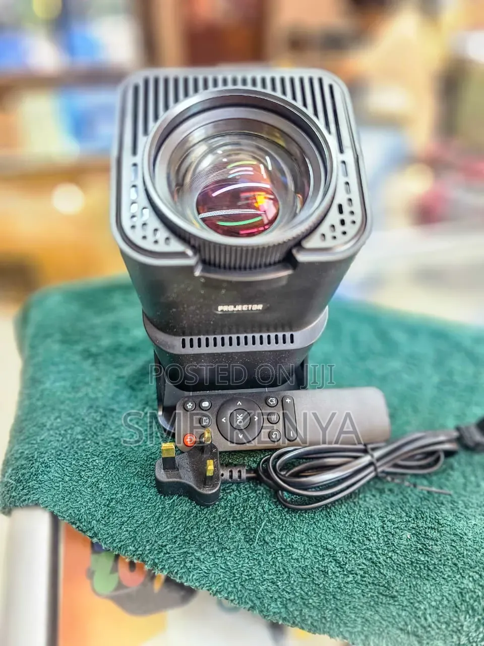 Hy320 Portable Mini Projector