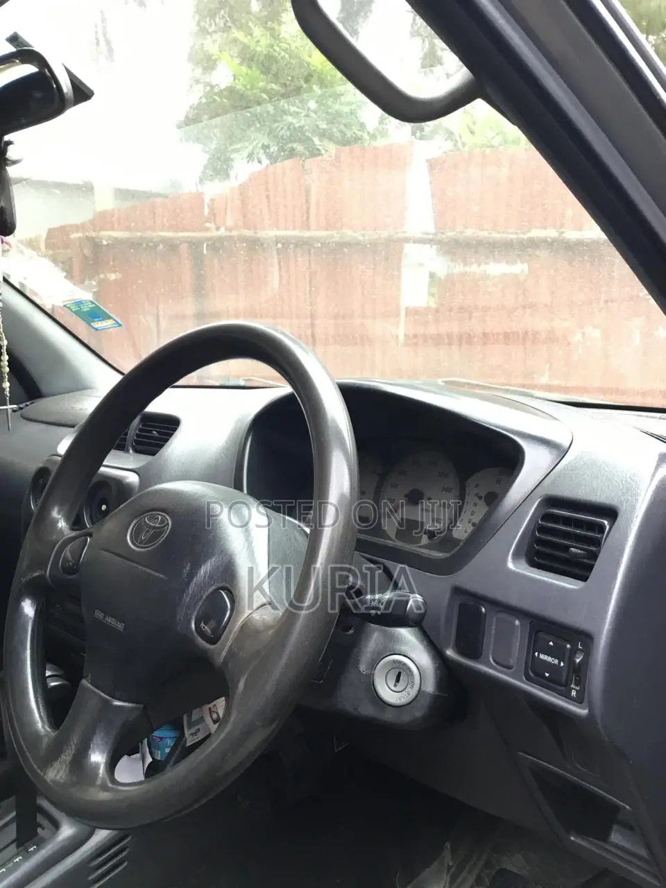 Toyota Cami 2000 Gray
