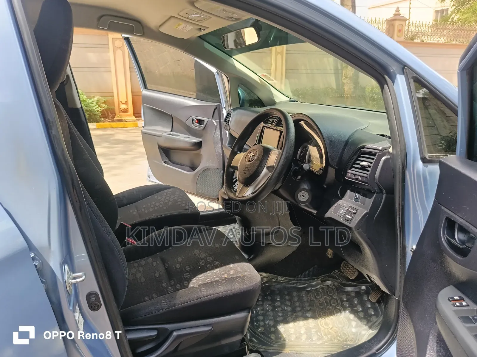 Toyota Ractis 2014 Blue
