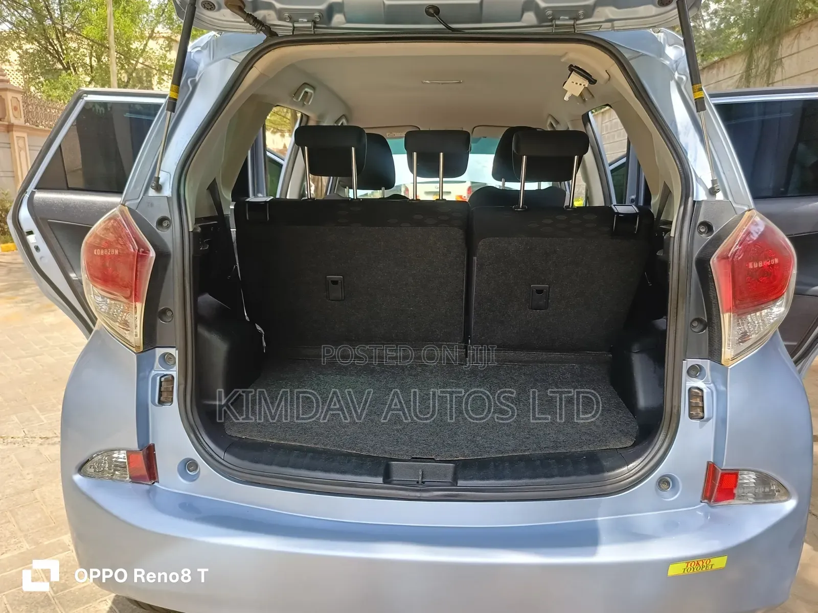 Toyota Ractis 2014 Blue