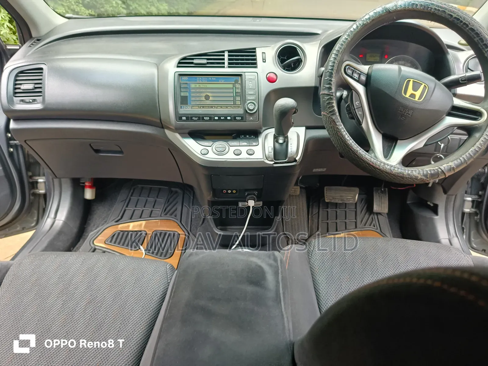 Honda Stream 2010 Gray