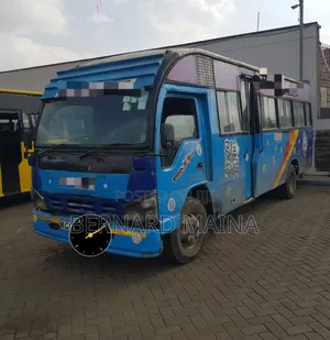 Isuzu NQR 2013 Blue