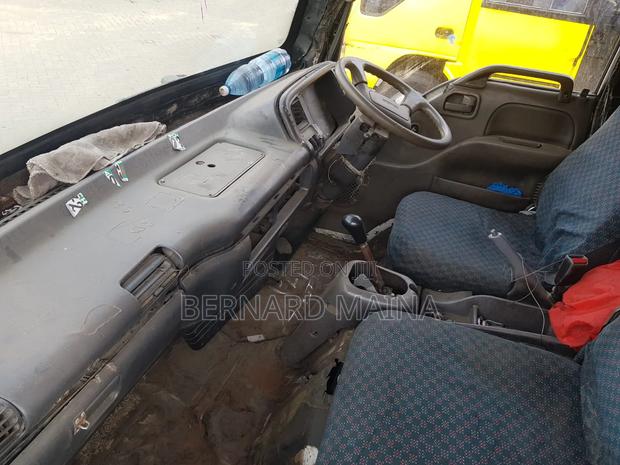 Isuzu NQR 2013 Blue - thumbnail 5
