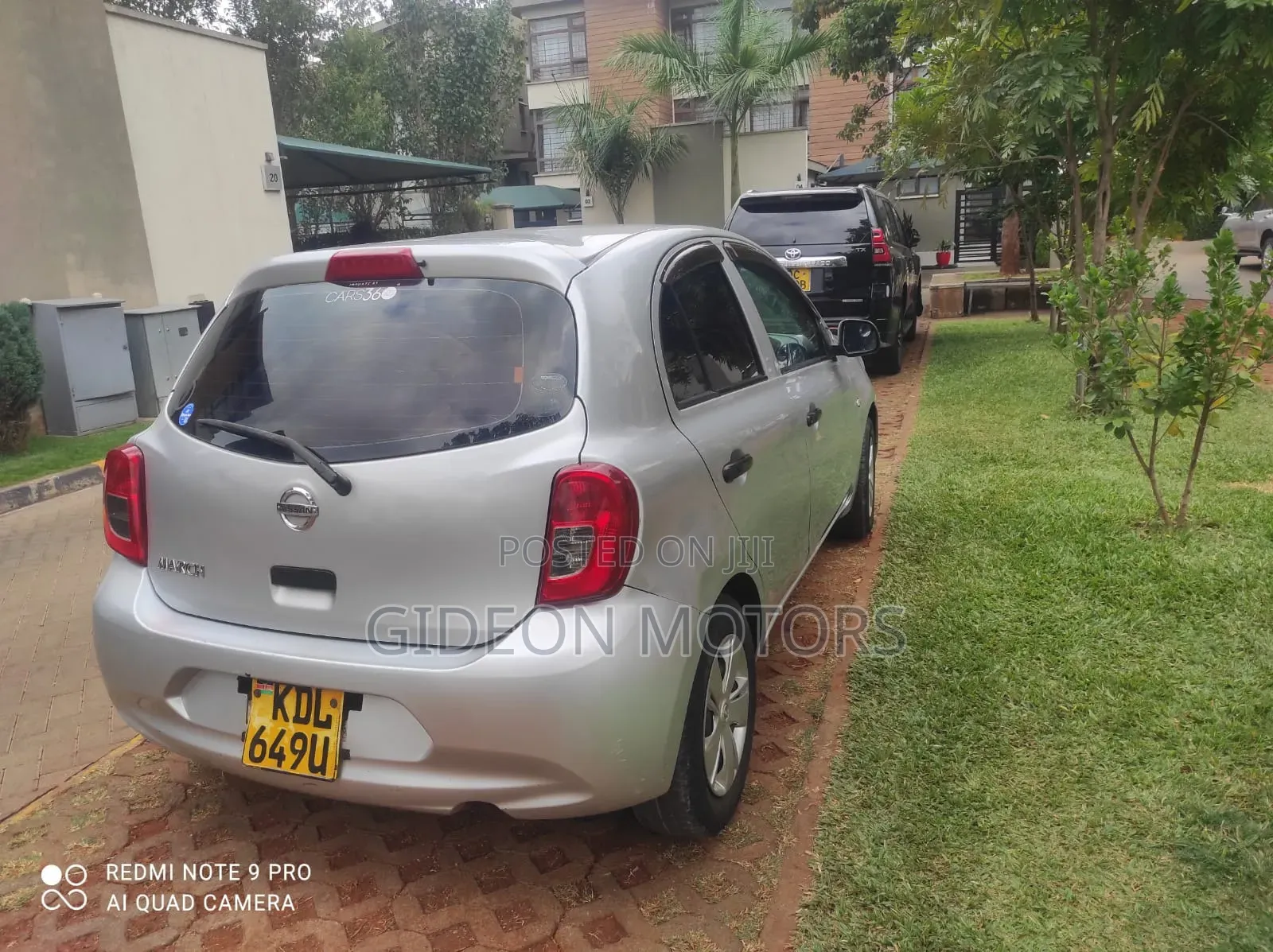 Nissan March 2016 Silver