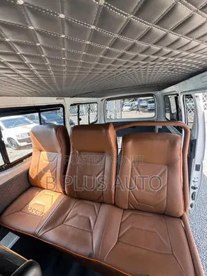 Toyota HiAce 2012 White