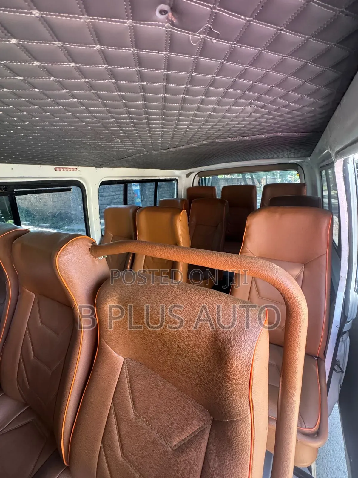Toyota HiAce 2012 White