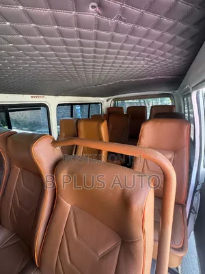 Toyota HiAce 2012 White