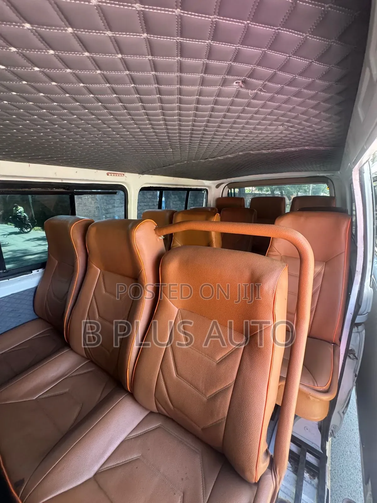 Toyota HiAce 2012 White