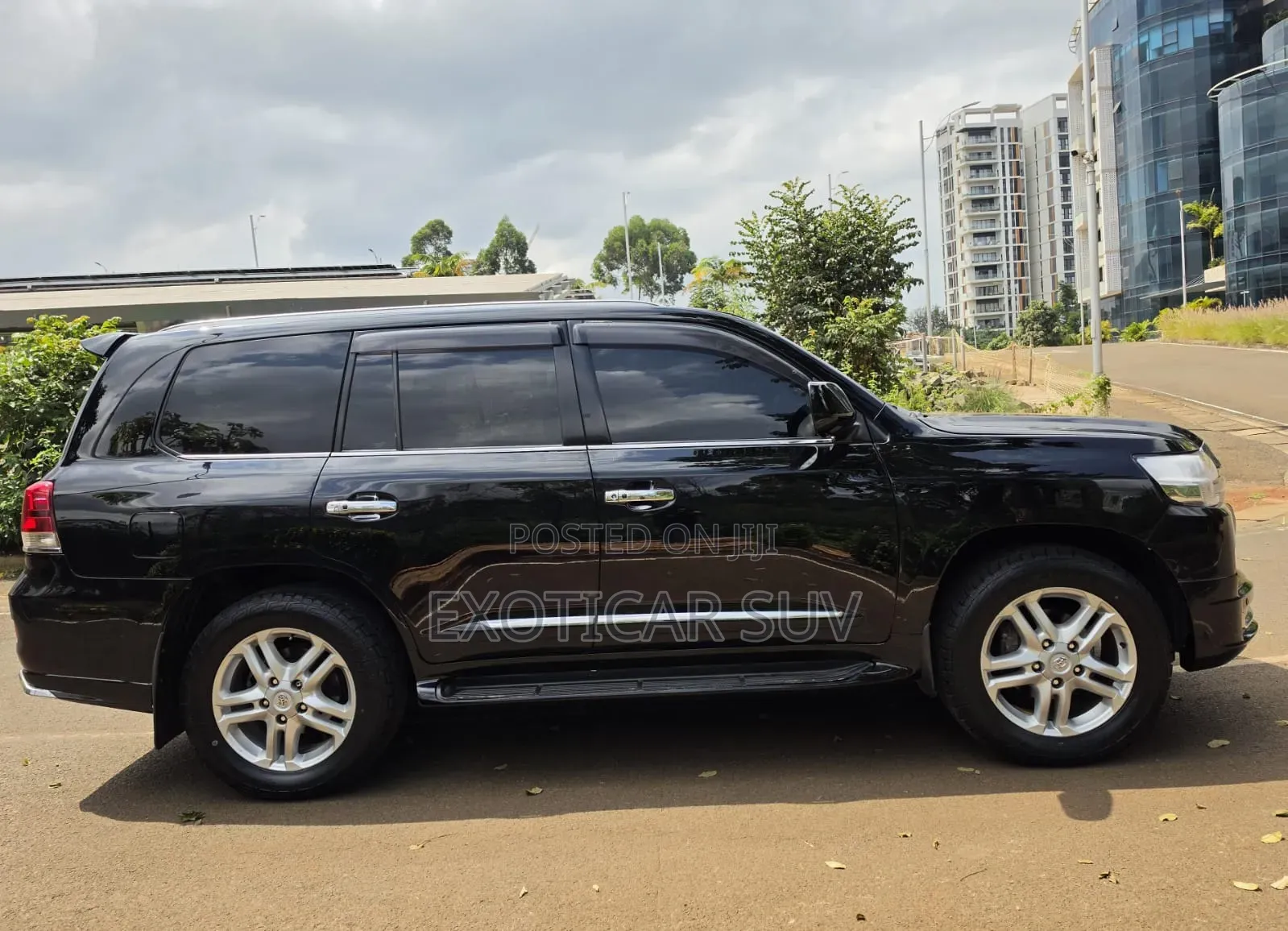 Toyota Land Cruiser 2011 Black