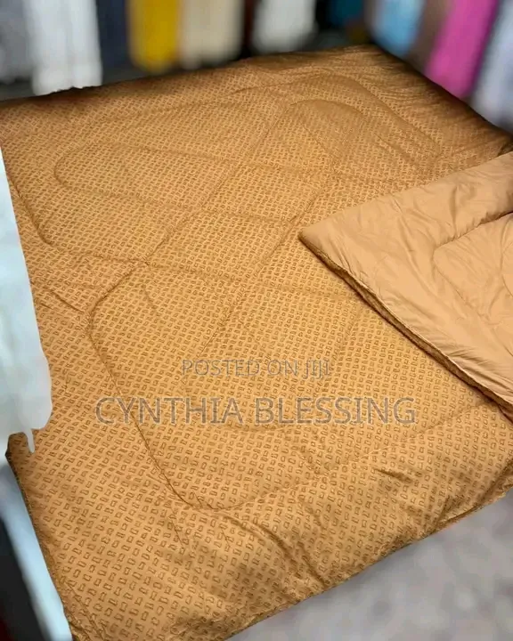 Luxury Tufted Wave Design Duvet Set