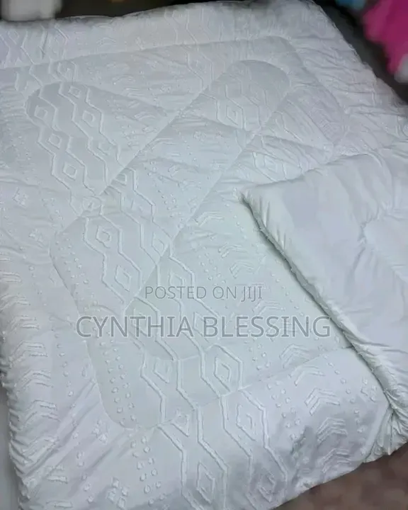 Luxury Tufted Wave Design Duvet Set