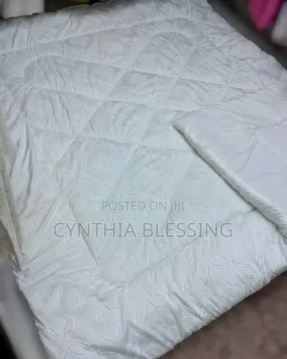 Luxury Tufted Wave Design Duvet Set