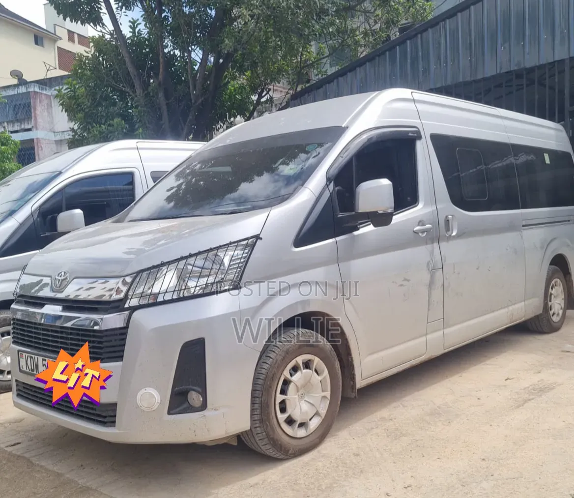 Toyota HiAce 2021 Silver