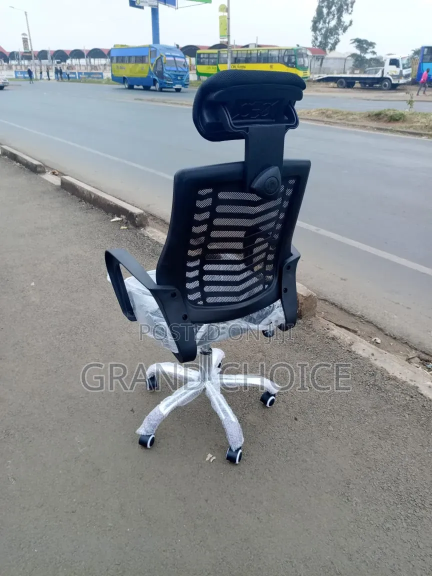 Working Headrest Office Chair