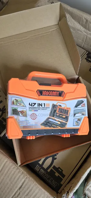 47 in Screw Professional Screwdriver Toolkit