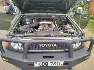 Toyota Land Cruiser 2012 Green