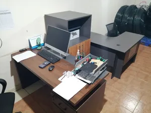 Desktop Computer HP 200 G4 22 All-in-One 8GB AMD Ryzen 3 SSD 256GB