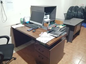 Desktop Computer HP 200 G4 22 All-in-One 8GB AMD Ryzen 3 SSD 256GB
