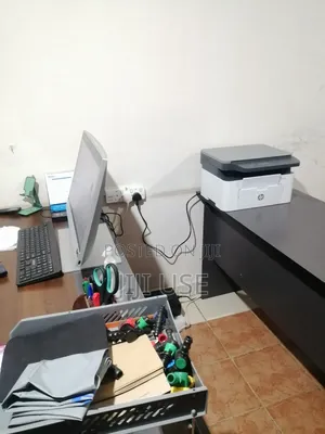 Desktop Computer HP 200 G4 22 All-in-One 8GB AMD Ryzen 3 SSD 256GB