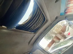 Toyota HiAce 2002 White