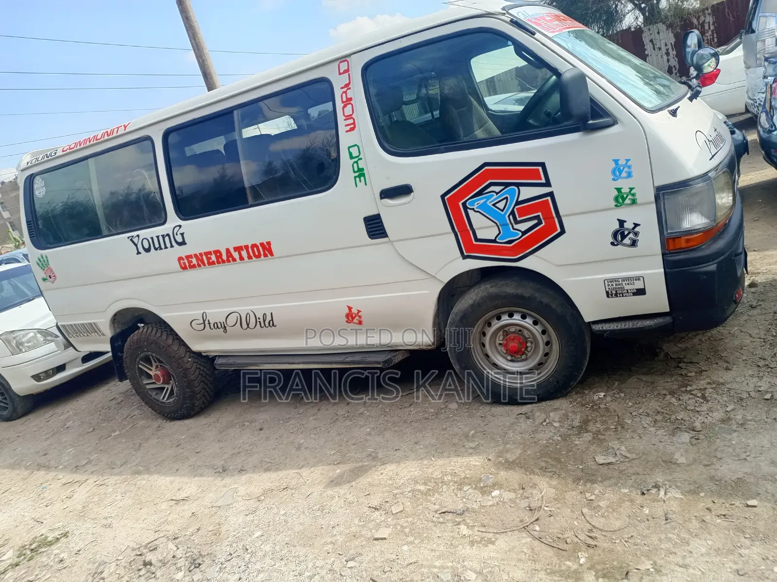Toyota HiAce 2002 White
