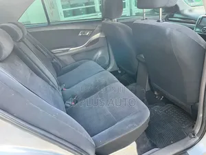Toyota Premio 2014 Silver